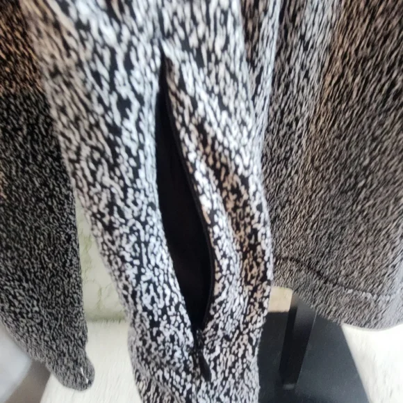 AVIA Heather Gray 1/4 Zip - Picture 6 of 8